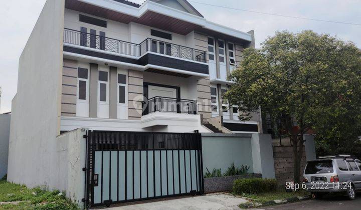 Rumah 3 Lantai Batununggal Indah Bandung 1