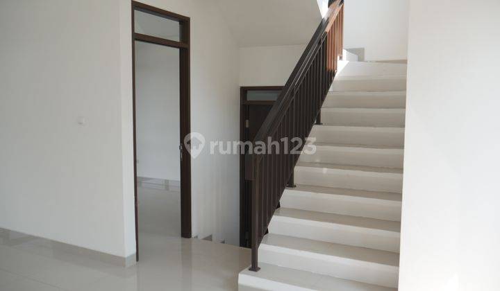 Rumah Desain Minimalis 2 Lantai Kolmas Regency 2