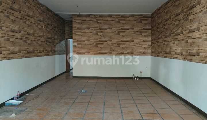 MAINROAD SHOPHOUSE IN TAMAN KOPO INDAH