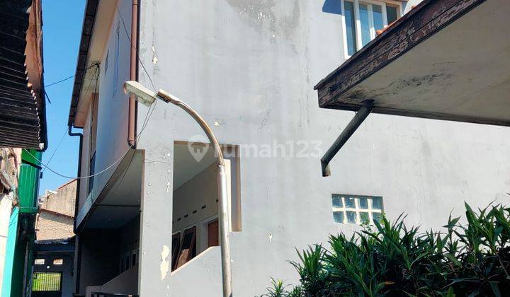 Rumah 2 Lantai 3 Kamar Tidur Cicadas Bandung  2