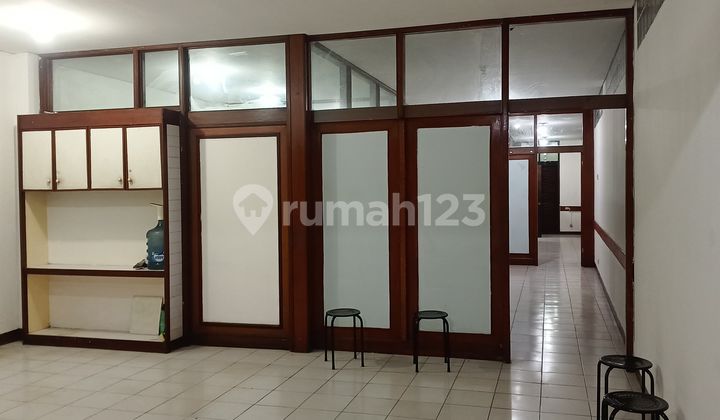Strategic Business Space in a Busy Location on Jend Sudirman