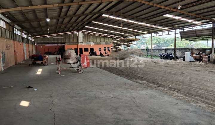 WAREHOUSE READY FOR USE WITH ACCESS TO GEDEBAGE TOLL ROAD IN 5 MINUTES