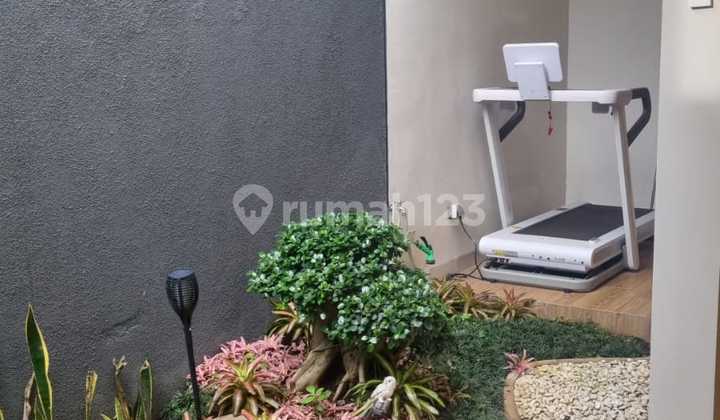 Dijual rumah 2 lantai furnished di Tarubuana Kota Baru Parahyangan 2