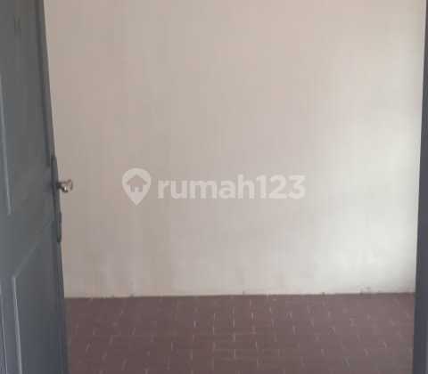 Disewakan Rumah Lama 1 Lantai Antapani 2