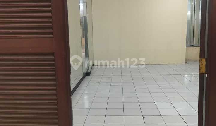 For Rent: Asia Afrika Shop House, Bandung For Rent: Asia Afrika Shop House, Bandung