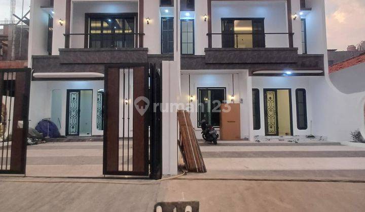 For Sale Rumah Mewah 2 Lantai Di Jagakarsa Jakarta Selatan 1