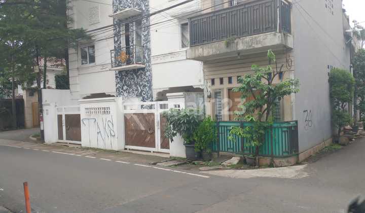 For Sale Strategic House in Lebak Bulus Fatmawati, South Jakarta For Sale Strategic House in Lebak Bulus Fatmawati, South Jakarta