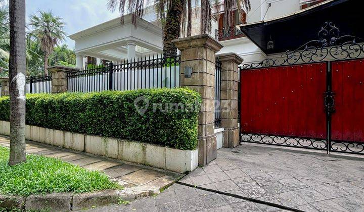 For sale Rumah Mewah di Menteng Jakarta Pusat  1