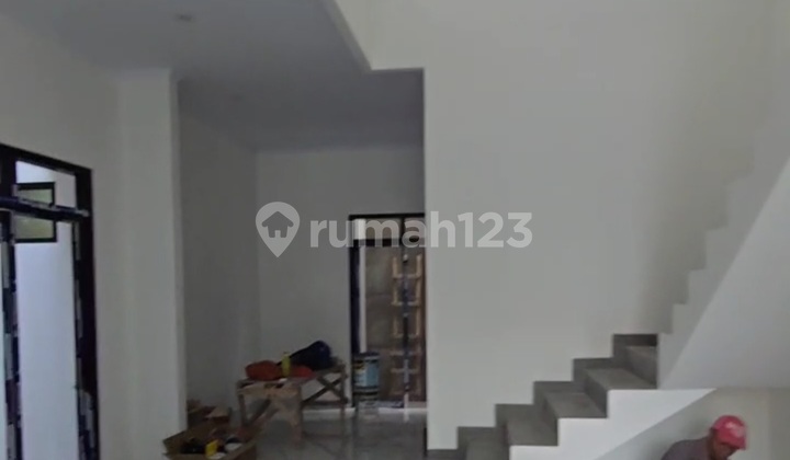 Rumah Baru Taman Villa Meruya Jakarta Barat