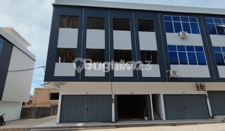 Ruko 3 lantai Gandeng Hook di Cahaya Garden Bengkong