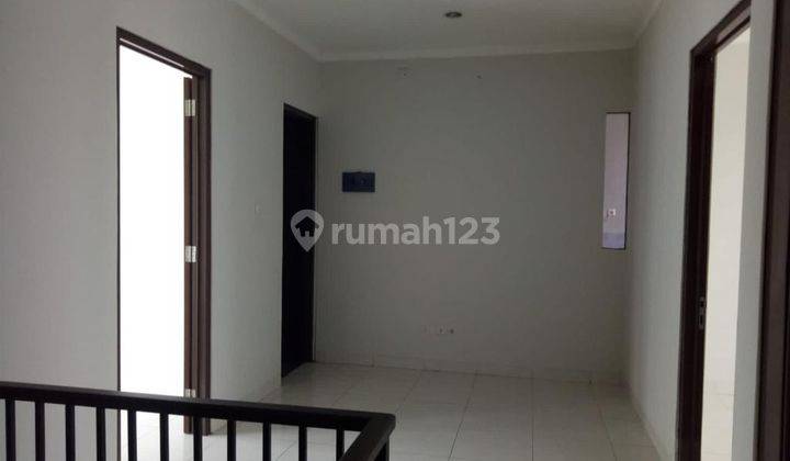 Disewakan Rumah Discovery Conserva Bintaro Jaya, Nyaman, Asri 2