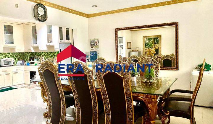 Dijual Rumah 3 Lantai Siap Huni di Emerald Town House, Distrik Emerald Bintaro 2