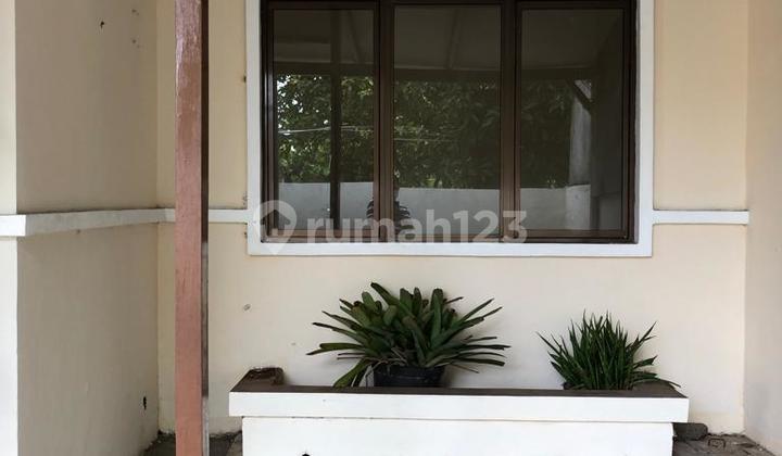 Dijual Rumah siap huni bergaya minimalis di Graha Raya Bintaro 2