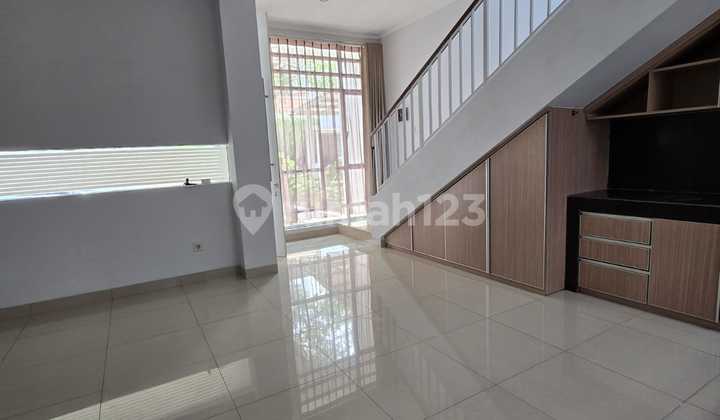 For Rent: Comfortable Modern Minimalist Discovery Aluvia House in Bintaro 2