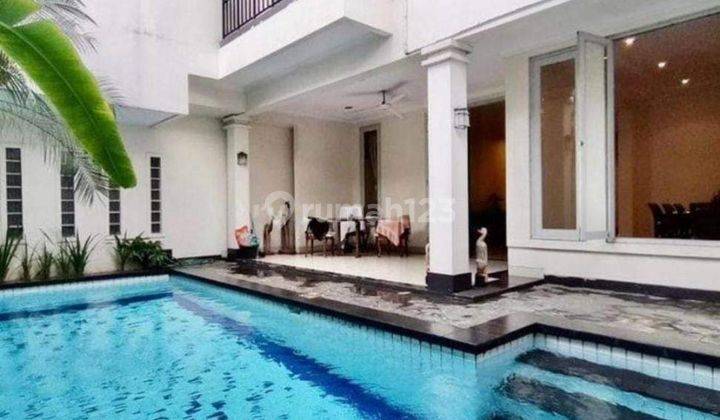 Rumah Cantik Lokasi Strategis Di Kawasan Kemang 1