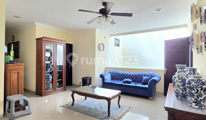 Ready-to-Occupy House in the Cilandak Lebak Bulus Housing Complex Ready-to-Occupy House in the Cilandak Lebak Bulus Housing Complex