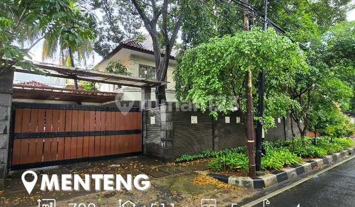 Rumah Klasik 2 Lantai area Prime Menteng Jakarta Pusat 