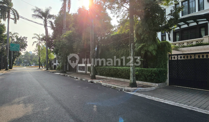 Rumah Cantik Di Kawasan Menteng 