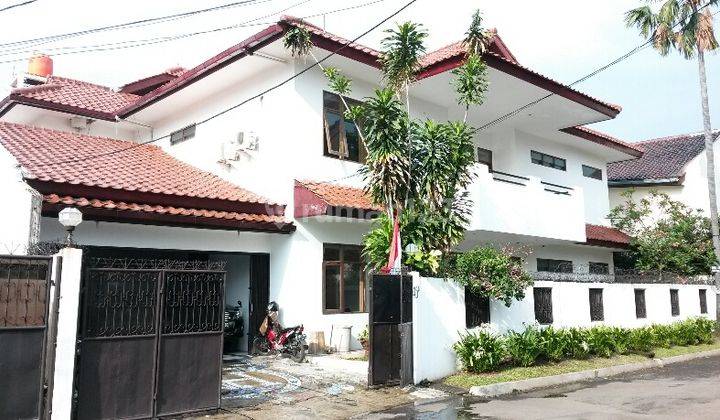 Rumah Tua Hitung Tanah, Lokasi Strategis Dekat Stasiun M R T  2