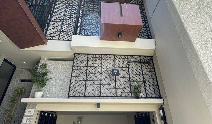 Rumah Baru Minimalis Modern, Siap Huni, Di Kawasan Kemang  1