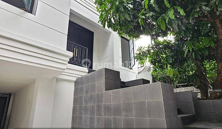 Rumah Minimalis Modern, Siap Huni Di Pondok Indah  1