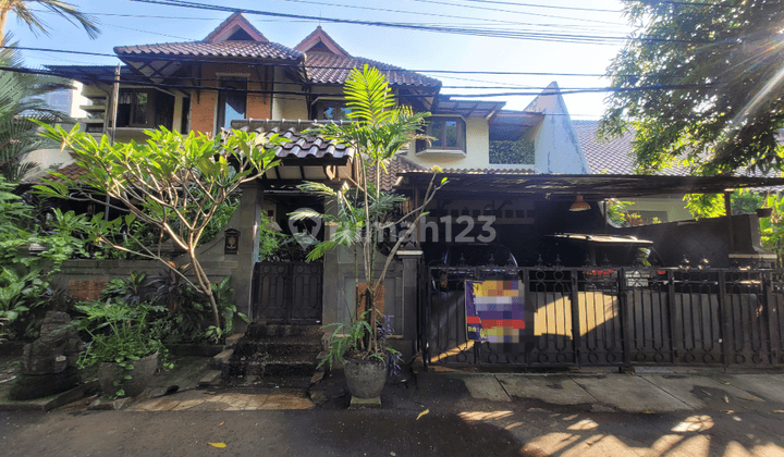 Rumah Cantik Siap Huni Di Kebayoran Baru  1