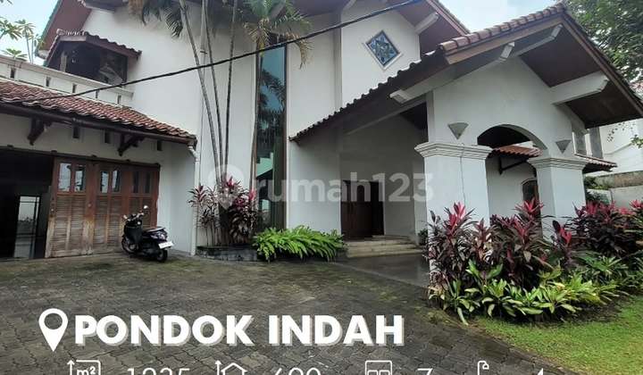 Rumah Megah di Pondok Indah