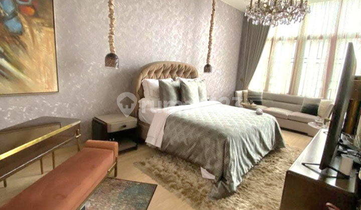 Rumah Cantik Di Kawasan Premium Simprug Jakarta Selatan  2