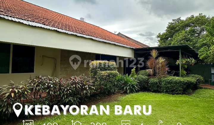 Rumah Lama Siap Huni Akses Jalan Lebar di Kebayoran Baru