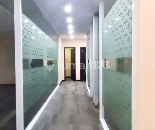 Mini Building di Kebayoran Baru