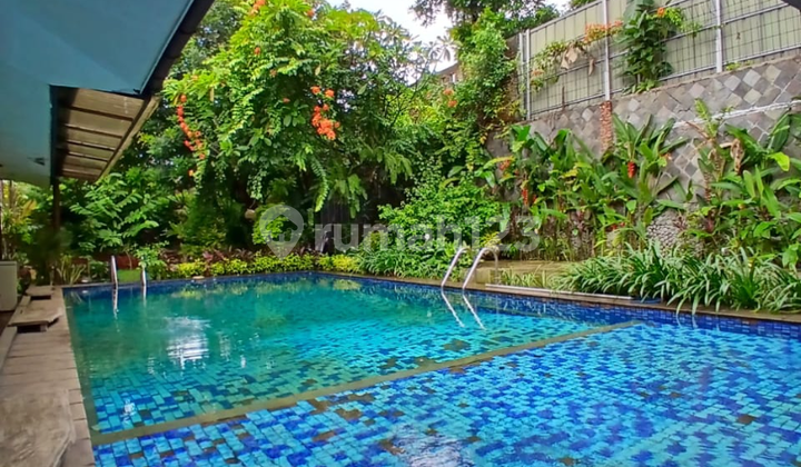 Beautiful House Ready to Occupy, Green, Comfortable Environment in the Cipete Area