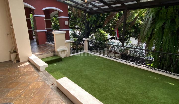 Rumah Mewah Siap Huni Dekat Kawasan Kemang