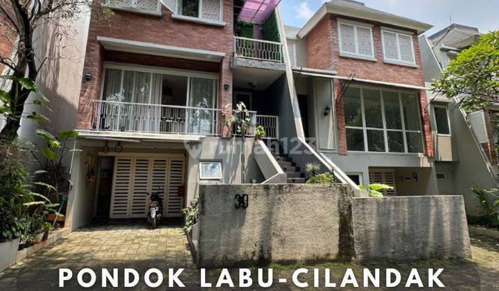 Rumah Klasik Dalam Perumahan Dekat Akses Tol Desari  1