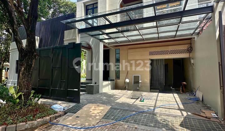 For Sale Rumah Hook Pondok Indah. Dalam Komplek. Newly Renovated. Depan Taman