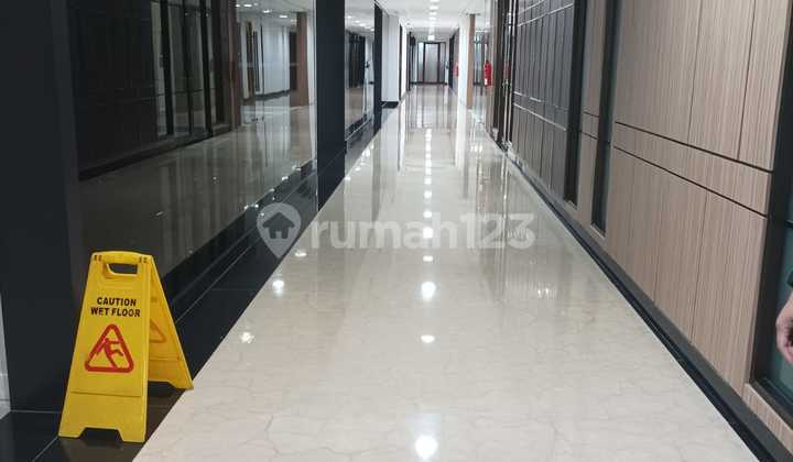 Jual 50% NJOP ! Office Space di Kawasan Sudirman