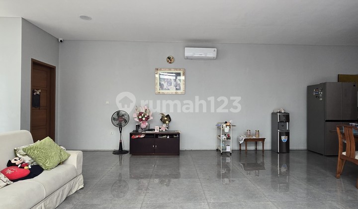 Rumah Cantik , Estetik, Lingkungan Sangat Nyaman, Di Cilandak KKO 2