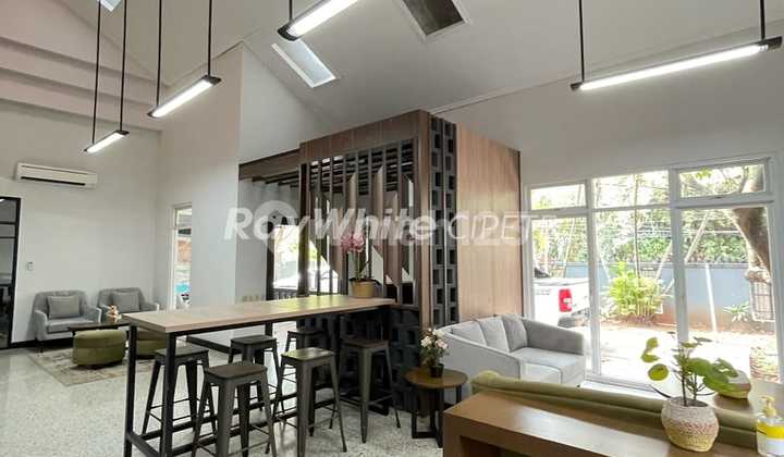 Rumah Cantik, Zona Komersil di Kawasan Pancoran 2