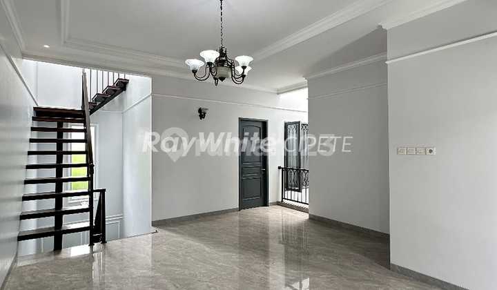 Rumah Brand New Dalam Townhouse Jagakarsa - Jakarta Selatan 2