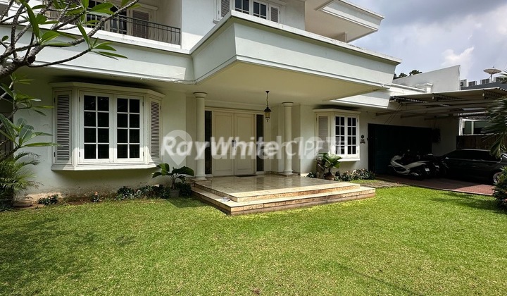 Rumah Mewah Di Simprug Golf Dekat Senayan