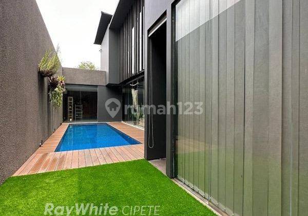 Rumah Mewah Design Modern di Kebayoran Baru 2