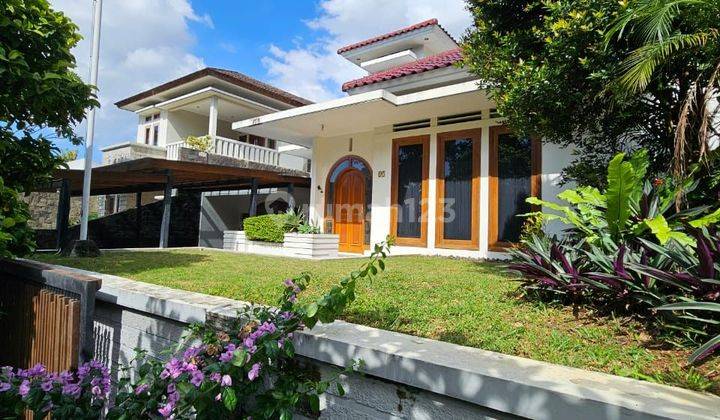 Rumah Cantik dan Asri Dekat Kebun Raya Bogor