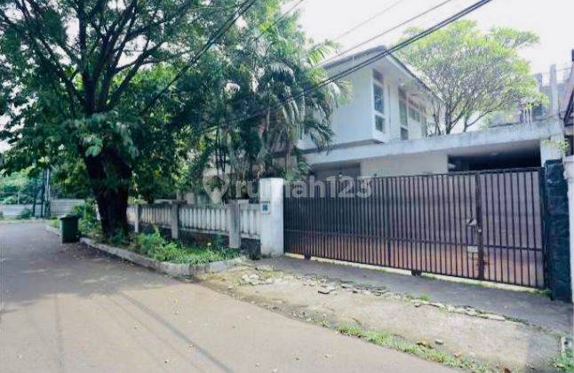 Rumah Tua Hitung Tanah Saja di Dukuh Patra Kuningan 1