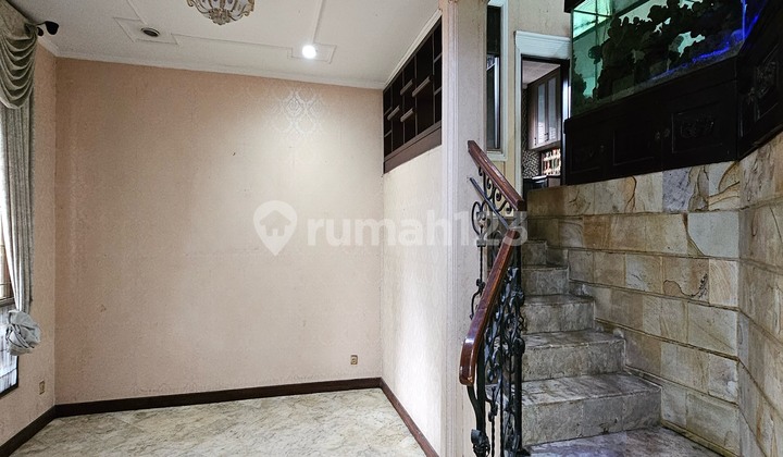 Charming and Spacious House in Jagakarsa, South Jakarta 2