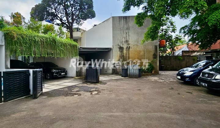 Nice Ready-to-Occupy House in Kemang 2