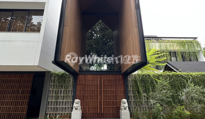 Rumah Mewah Lokasi Super Tenang dan Asri di Kebayoran Baru