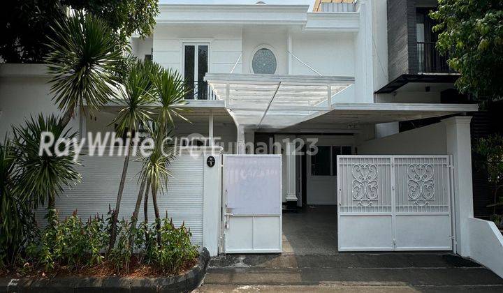 Rumah Baru Dan Bagus Dalam Kompleks Di Lebak Bulus 1