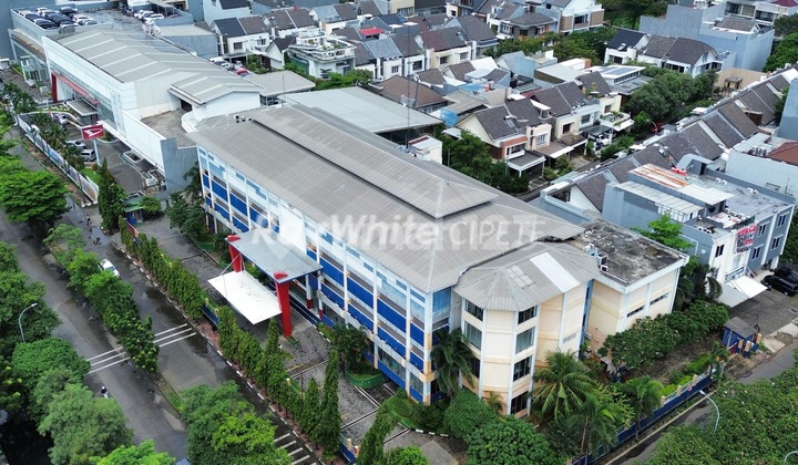 Gedung Ex Sekolah Internasional di Kelapa Gading
