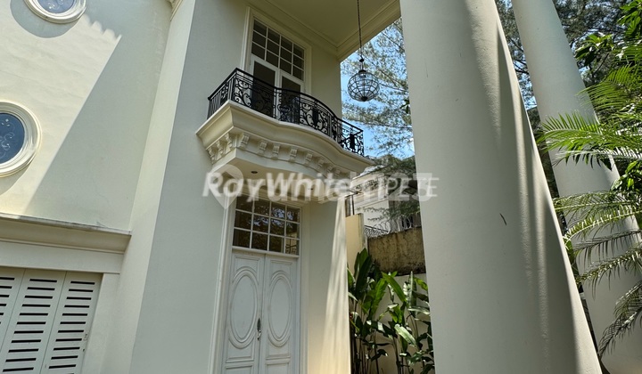 Rumah Bagus dan Siap Huni di Kemang Rumah Bagus dan Siap Huni di Kemang