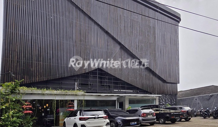 4-Story Building in Kemang Fully Furnished 2