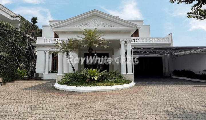 Rumah Siap Huni Dan Luas Di Menteng 2